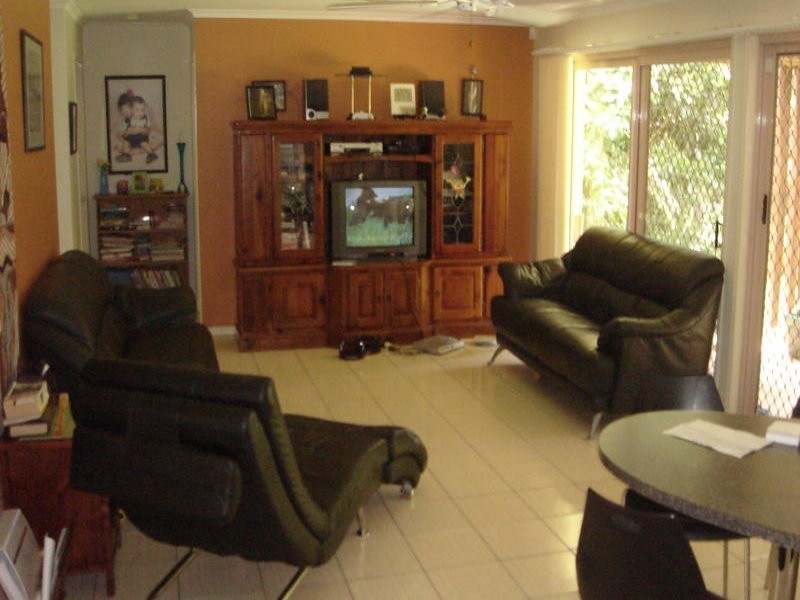 1 Discovery Drive, Little Mountain QLD 4551