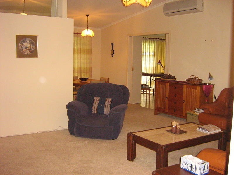 37 Casuarina Drive, Little Mountain QLD 4551