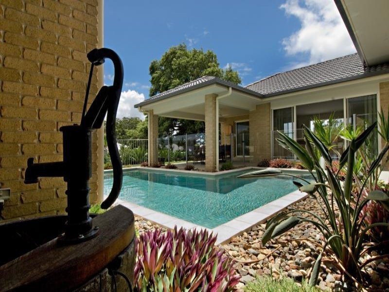 16 The Dales Crescent, Little Mountain QLD 4551