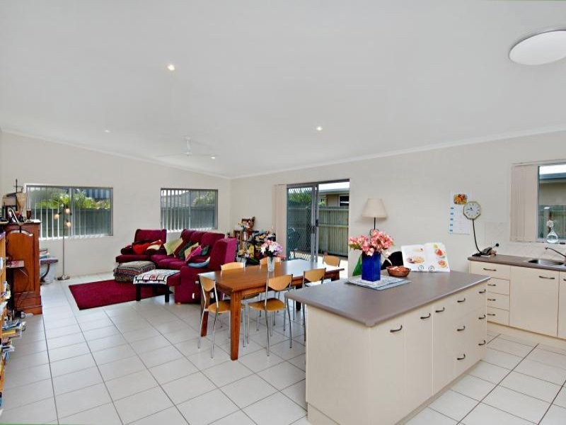 10 Brushwood Street, Currimundi QLD 4551