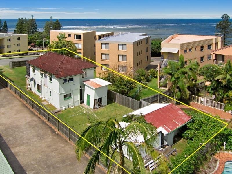 12 Latona Avenue, Caloundra QLD 4551
