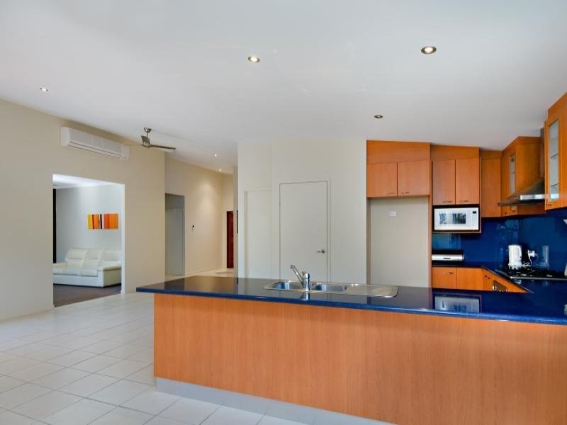 2 Hazeldyne Court, Pelican Waters QLD 4551