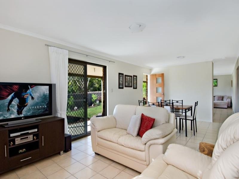 10 Aruma Place, Currimundi QLD 4551