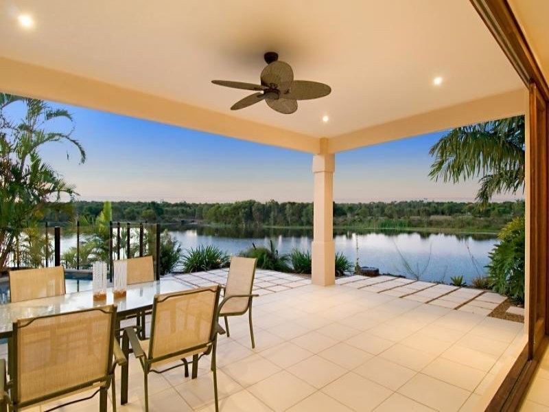 18 Millennium Circuit, Pelican Waters QLD 4551
