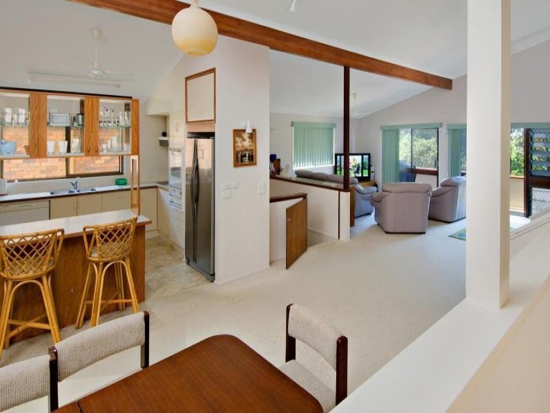 110 Esplanade, Golden Beach QLD 4551