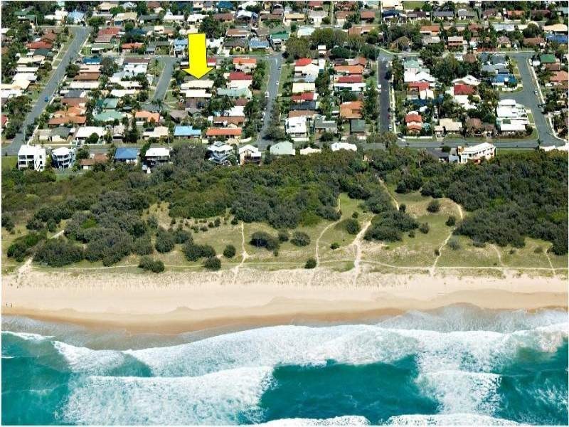 4 Arilpa Street, Warana QLD 4575