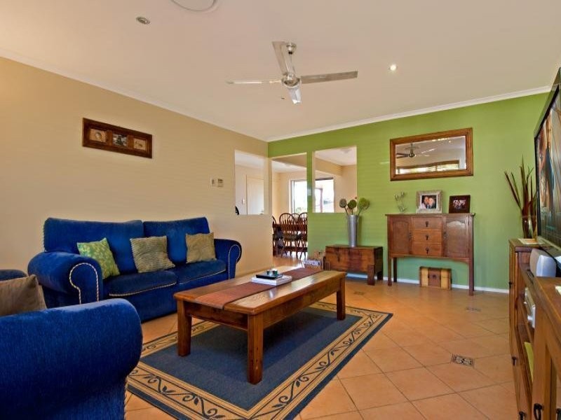 16 Crusader Street, Battery Hill QLD 4551