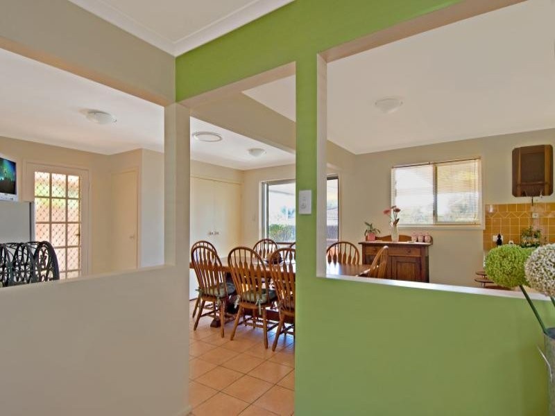 16 Crusader Street, Battery Hill QLD 4551