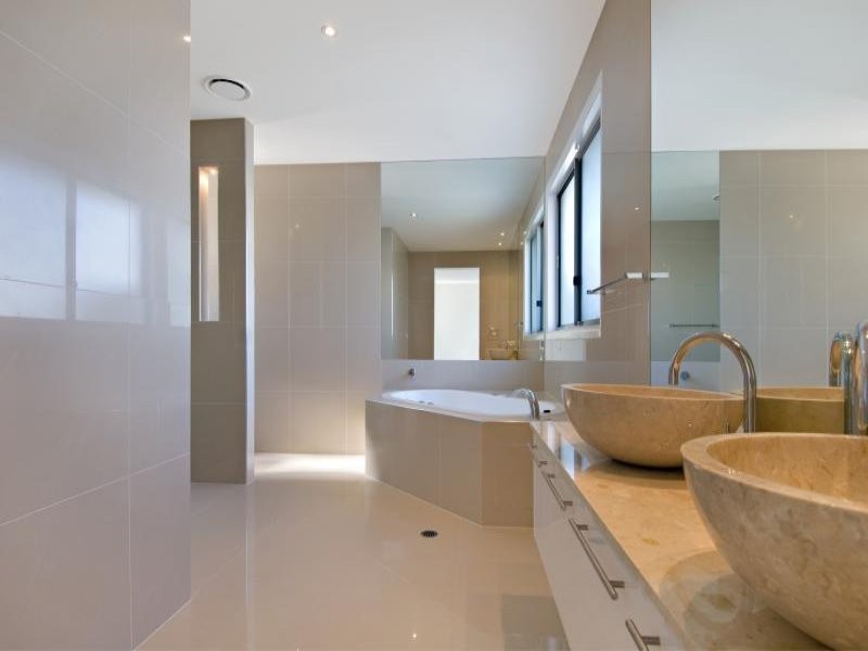 8 Westholme Circuit, Pelican Waters QLD 4551