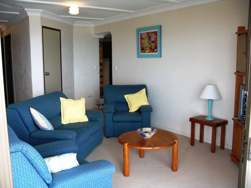 13/14 Warne Tce, ‘Oceanic Apartments’, Kings Beach QLD 4551