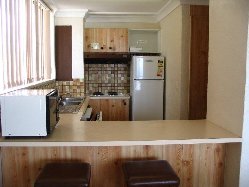 13/14 Warne Tce, ‘Oceanic Apartments’, Kings Beach QLD 4551