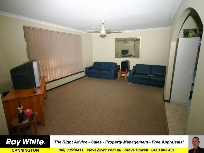 8 Tooting Street, Beckenham WA 6107