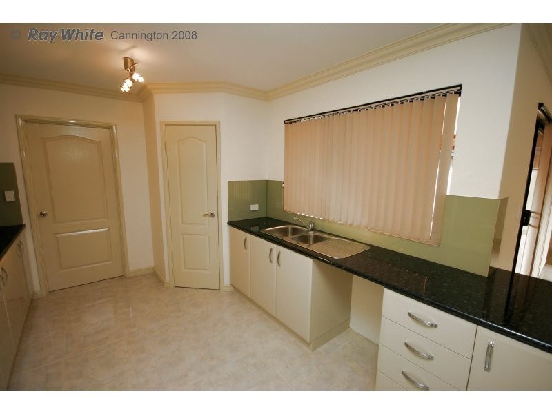 7 Gianatti Ramble, East Cannington WA 6107