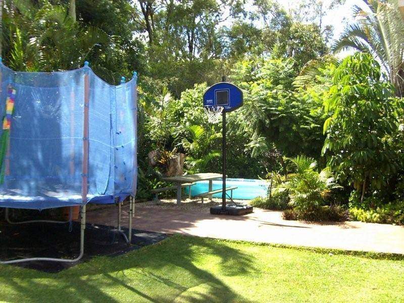 10 Surman Street, Birkdale QLD 4159