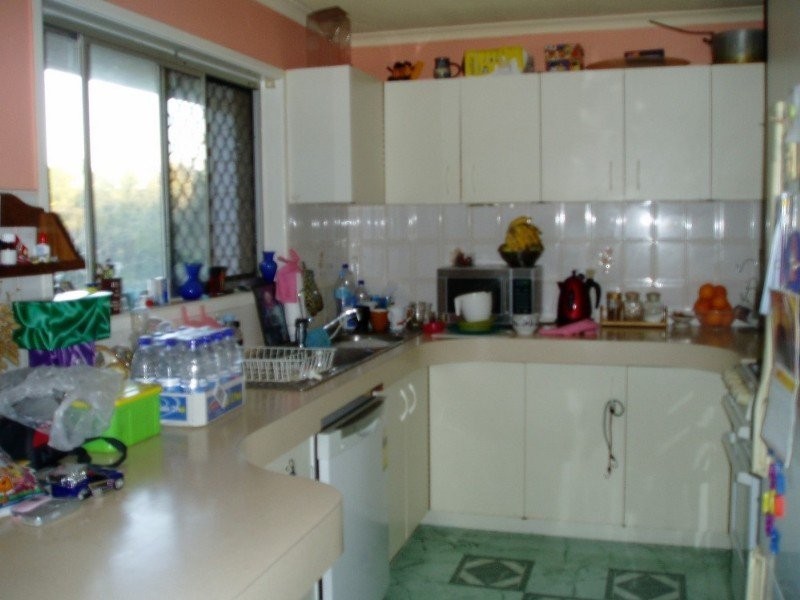 21 Charles St, Birkdale QLD 4159