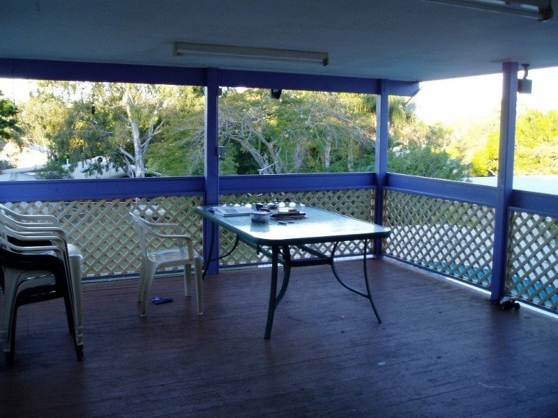 21 Charles St, Birkdale QLD 4159