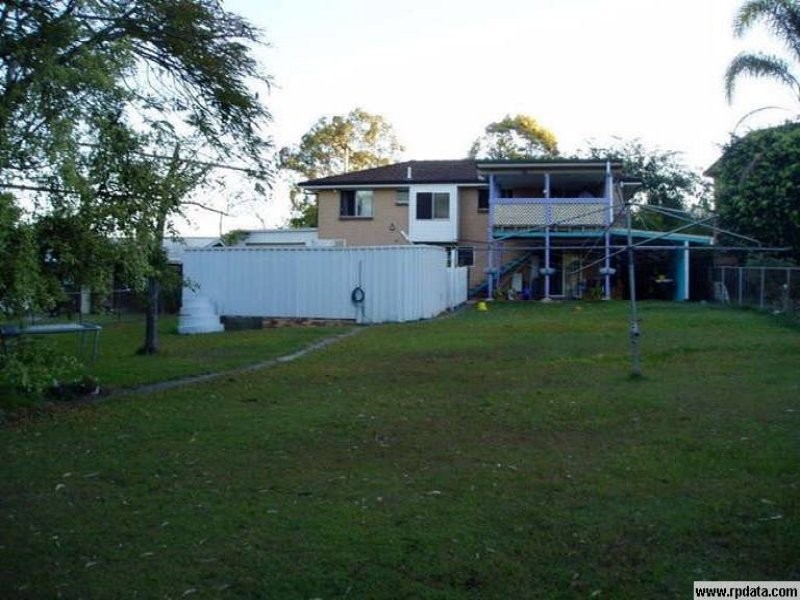 21 Charles St, Birkdale QLD 4159