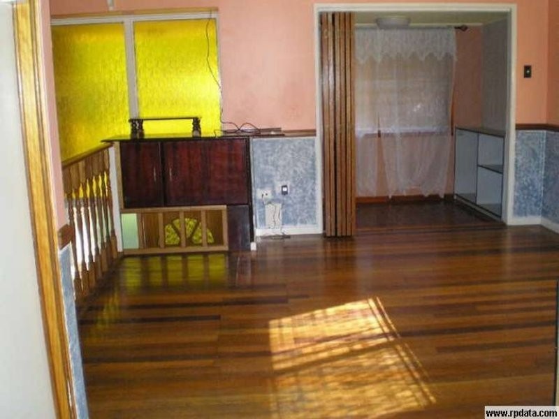 21 Charles St, Birkdale QLD 4159