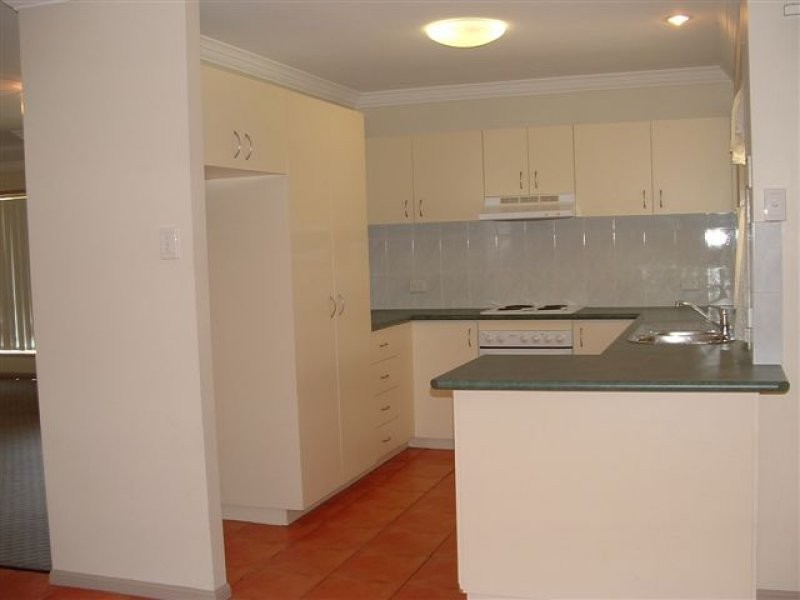 5 Razorback Close, Carindale QLD 4152