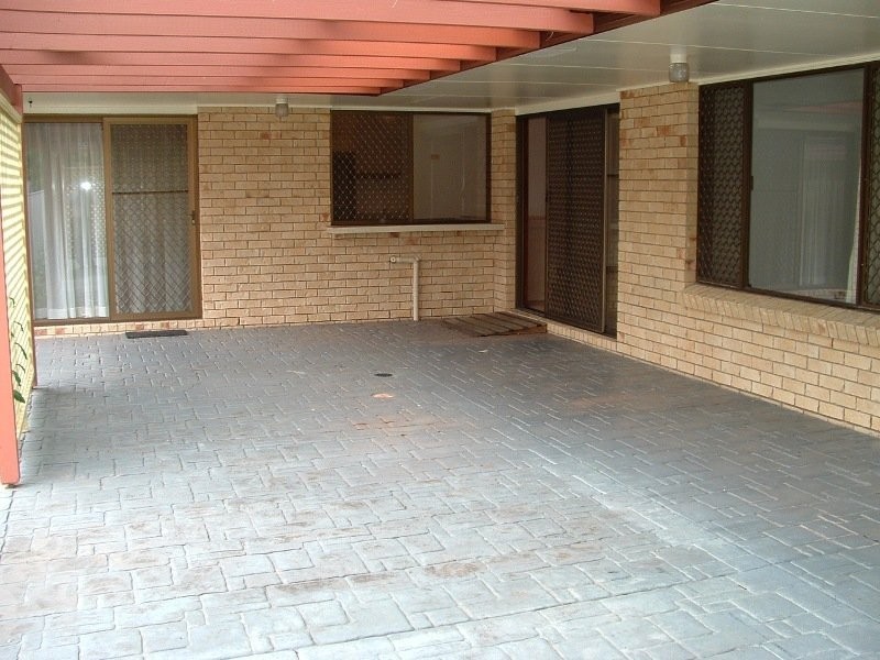 22 Briarwood Street, Carindale QLD 4152