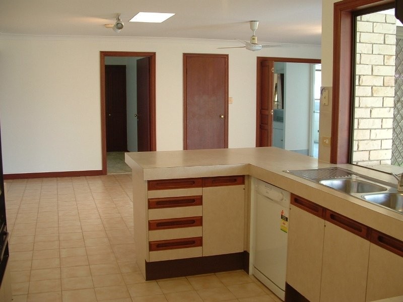 22 Briarwood Street, Carindale QLD 4152