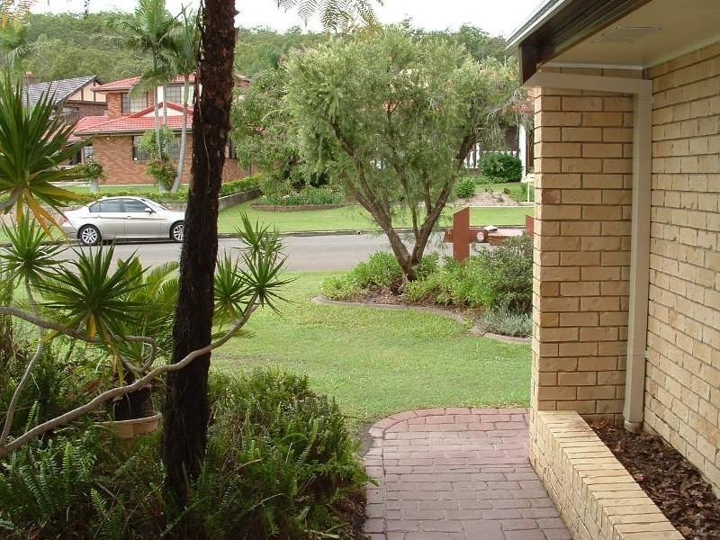 22 Briarwood Street, Carindale QLD 4152