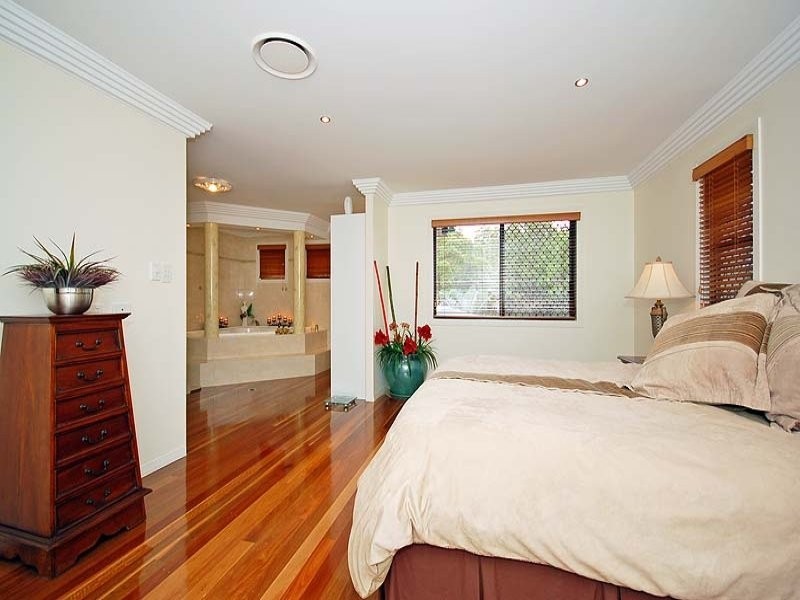 1 Devonshire Court, Carina Heights QLD 4152