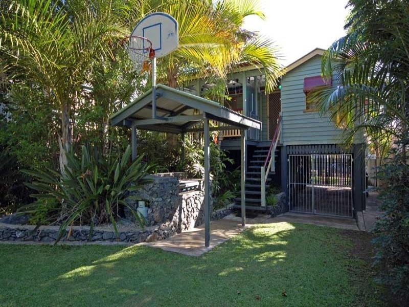 14 Moore Street, Morningside QLD 4170