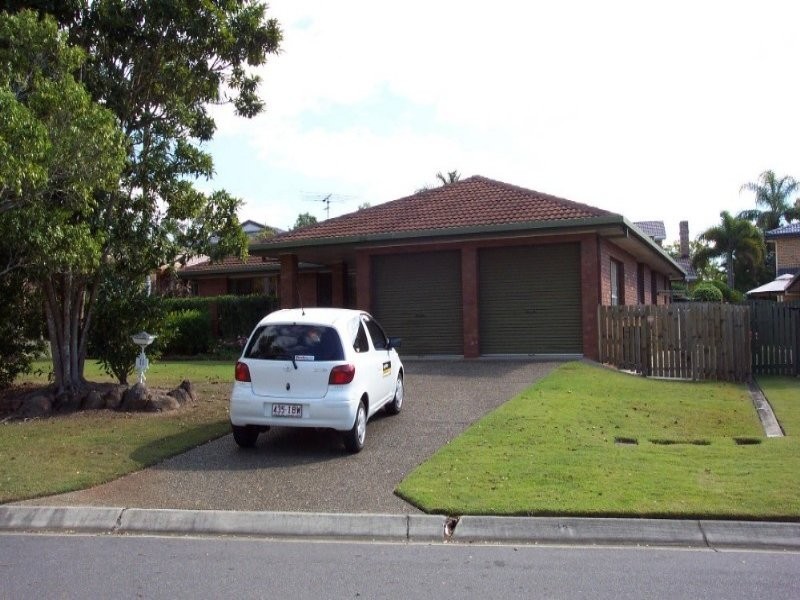 11 Nyleeta Court, Carindale QLD 4152