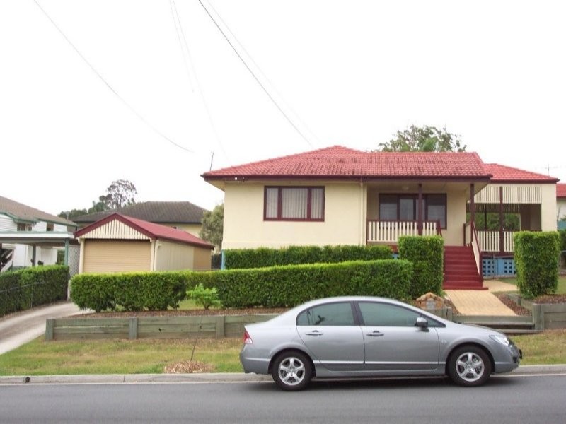 10 Arura Street, Mansfield QLD 4122