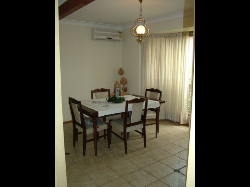 10 Nyleeta Court, Carindale QLD 4152