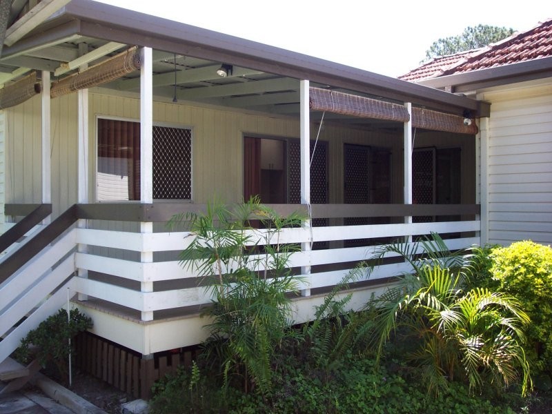 17 Houthem Street, Camp Hill QLD 4152