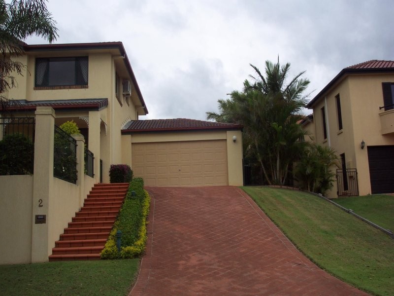 2 Forest Place, Carindale QLD 4152