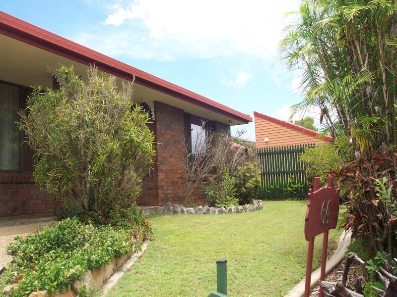 64 Donnington Street, Carindale QLD 4152