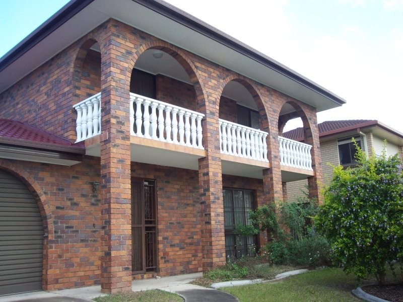 12 Lindisfarne Street, Carindale QLD 4152