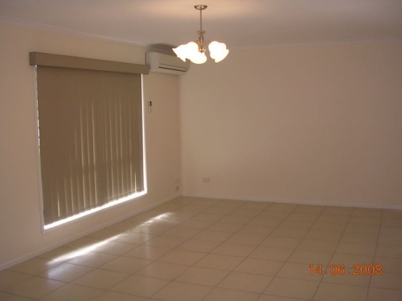 105 Bridgnorth Street, Carindale QLD 4152