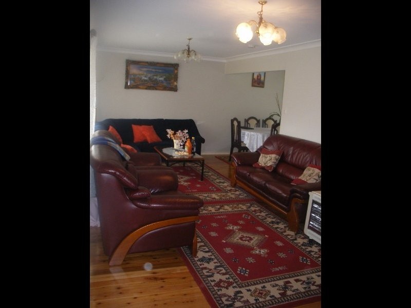 18 Fremont Avenue, Ermington NSW 2115