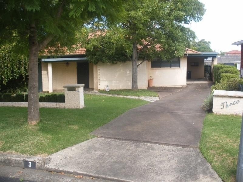 3 The Circle, Oatlands NSW 2117