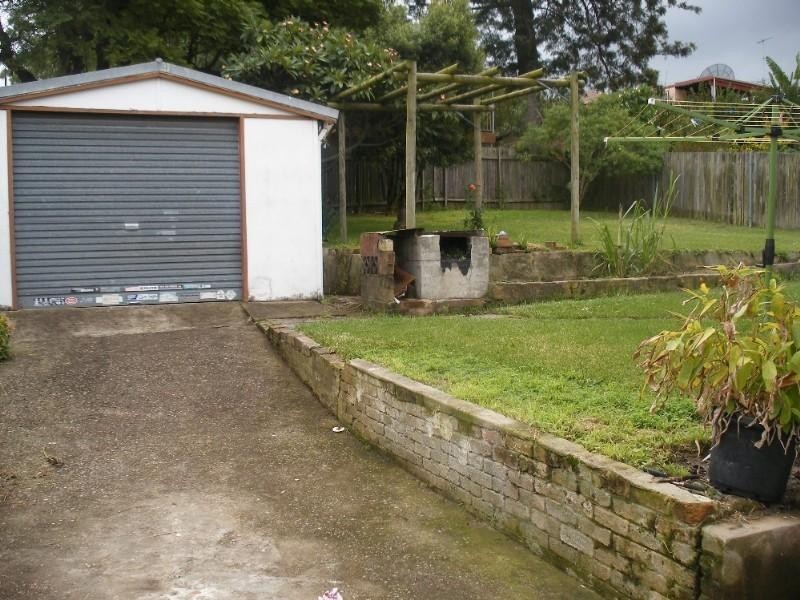 33 Hart St, Dundas NSW 2117