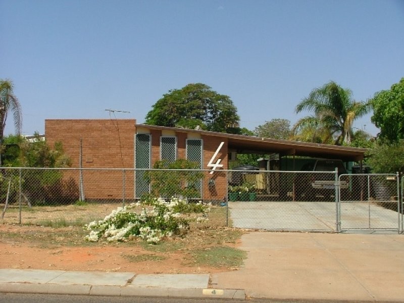 4 Gooch Street, Carnarvon WA 6701