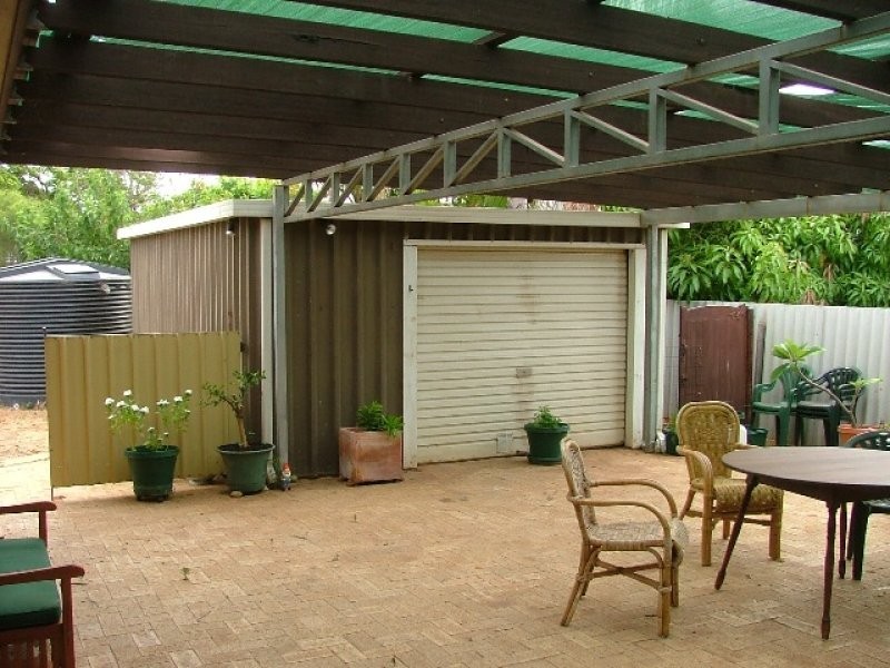 4 Gooch Street, Carnarvon WA 6701