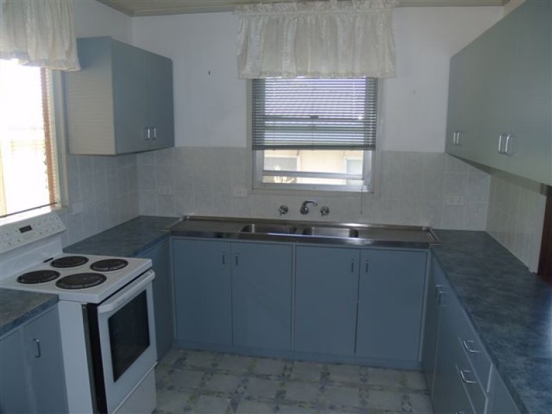 8 Craggs Court, Carnarvon WA 6701