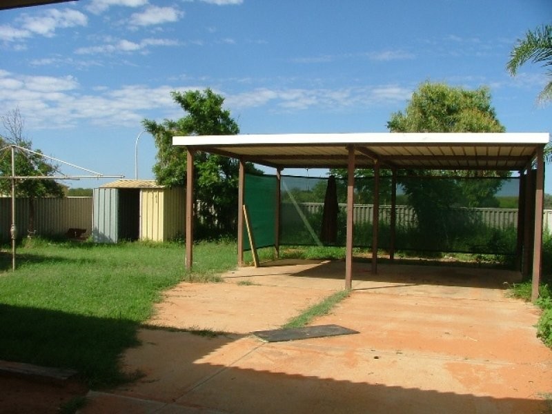 18 A and B Ridley Place, Carnarvon WA 6701