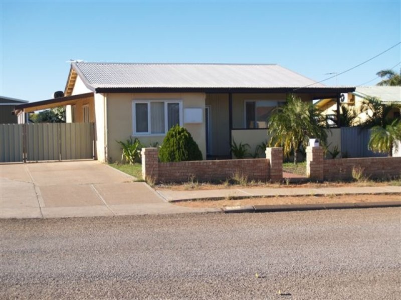 31 Douglas Street, Carnarvon WA 6701
