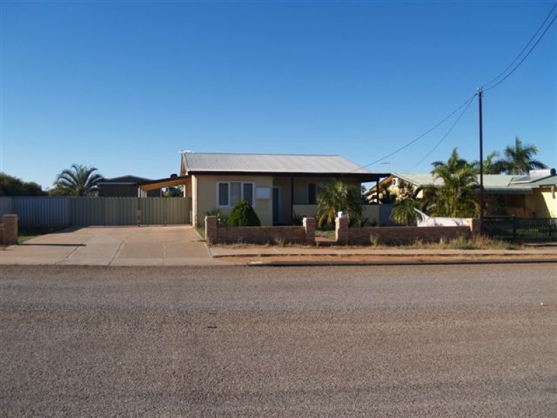 31 Douglas Street, Carnarvon WA 6701