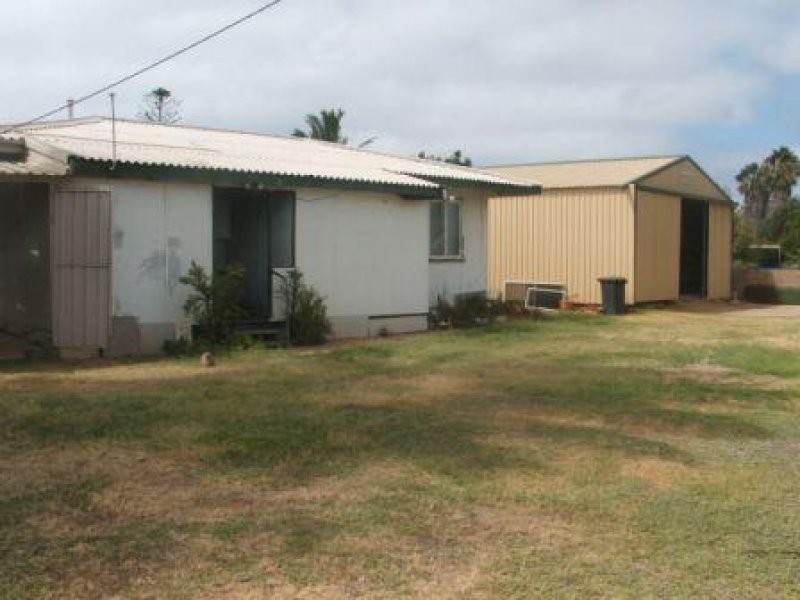 5 Richardson Street, Carnarvon WA 6701
