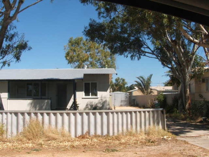 3 Pincombe Street, Carnarvon WA 6701