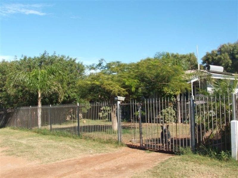 55 Carey Street, Carnarvon WA 6701