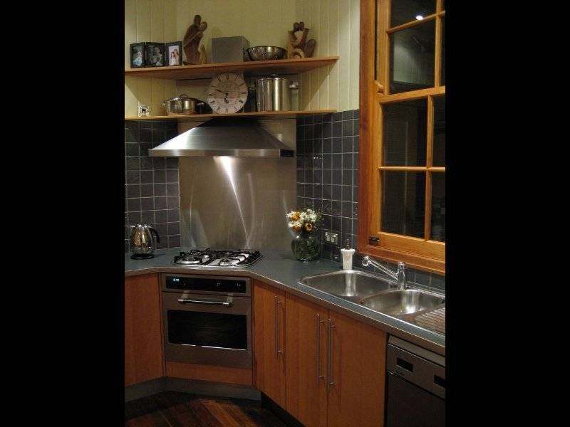 13 MacDonald Street, Norman Park QLD 4170