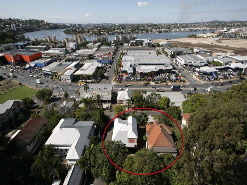 7 Roche Ave, Bowen Hills QLD 4006